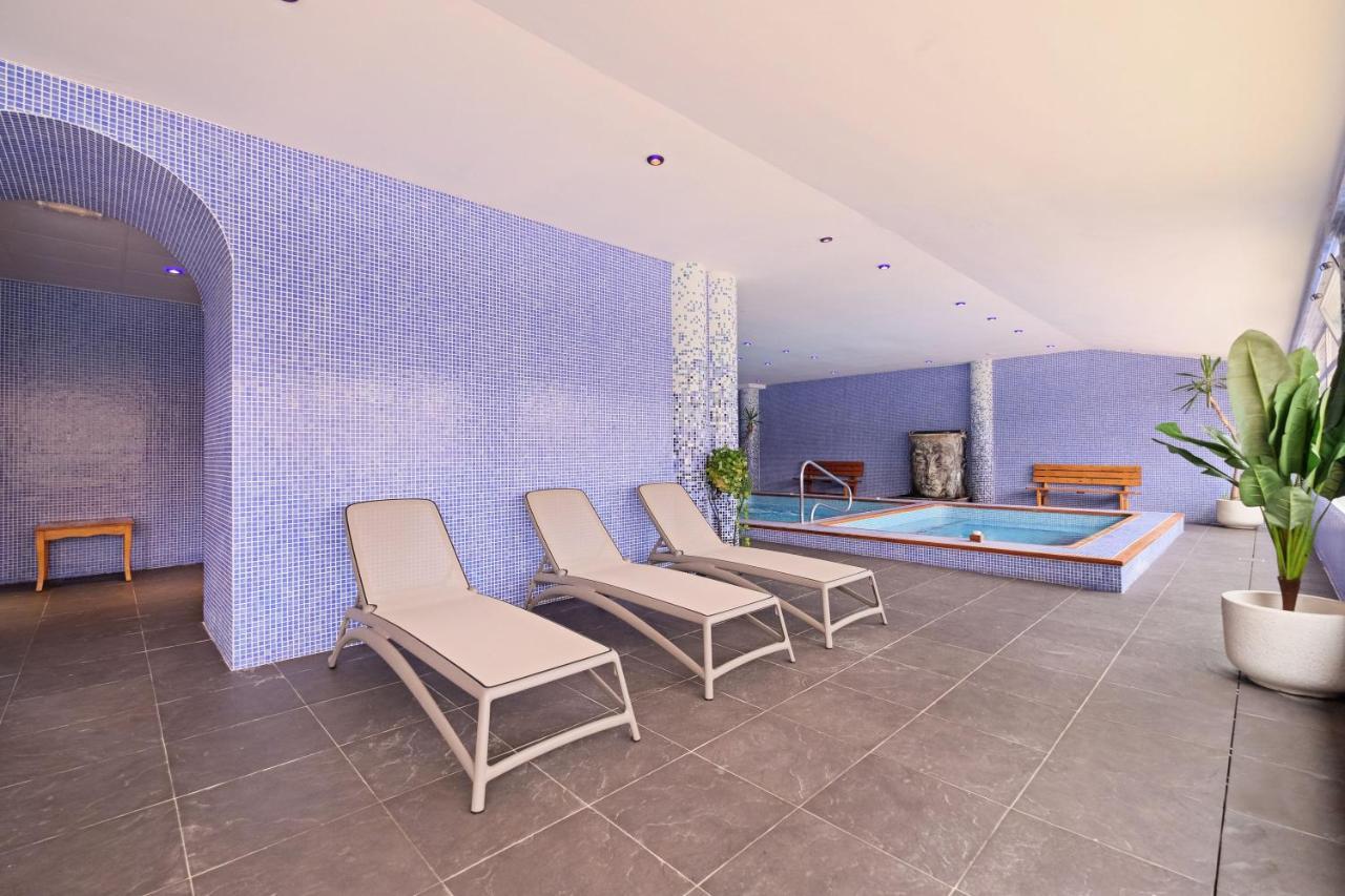 Hotel Moon Dreams Marina Parc Na Macaret المظهر الخارجي الصورة